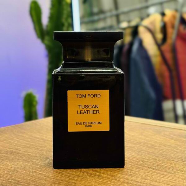 عطر Tom Ford Tuscan Leather: تجسم قدرت و اصالت