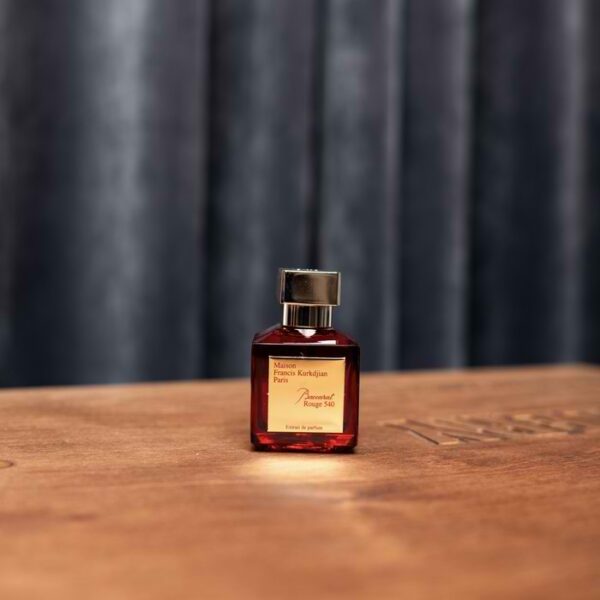 عطر زنانه/مردانه Baccarat Rouge 540: شکوه، ابهت و شانس درخشان